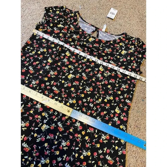 NWT Mia & Tess Floral Print Stretchy Comfortable Summer Dress Women Size M - Picture 2 of 6
